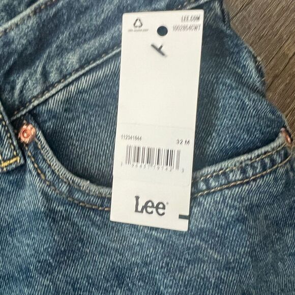 Lee Premium Women's Classic Ride Jean- Size 32 - Picture 3 of 7